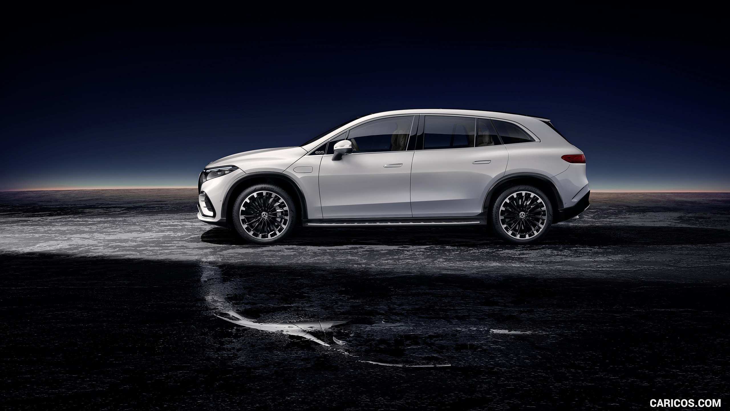 2023 Mercedes-Benz EQS SUV AMG Line (Color: Diamond White) - Side, #71 of 212