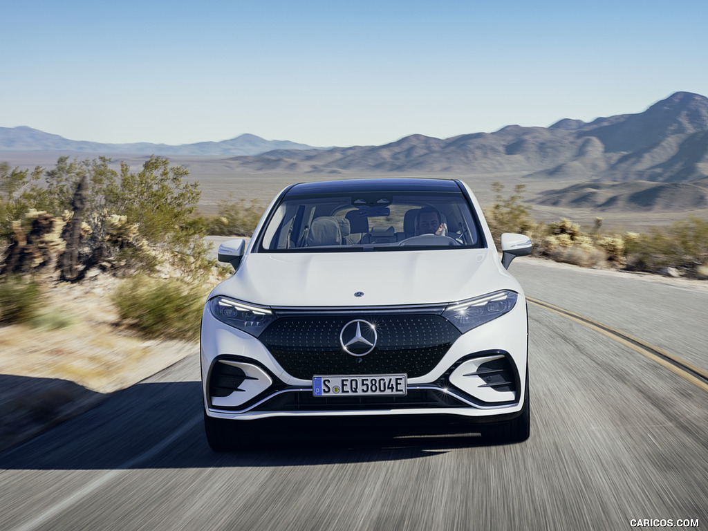 2023 Mercedes-Benz EQS SUV AMG Line (Color: Diamond White) - Front