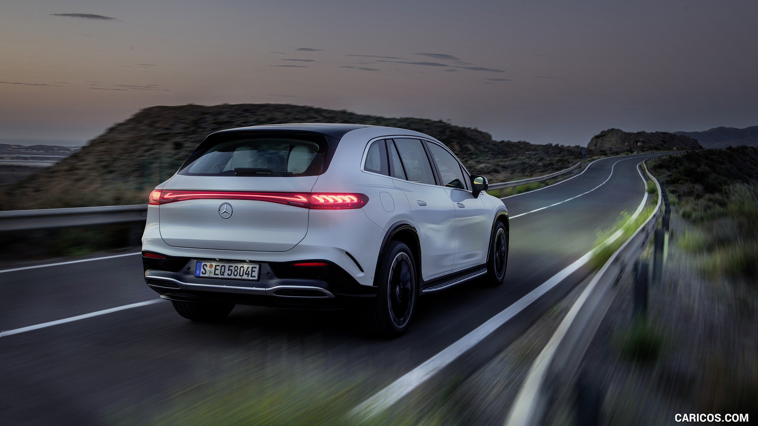 2023 Mercedes-Benz EQS SUV AMG Line (Color: Diamond White) - Rear Three ...