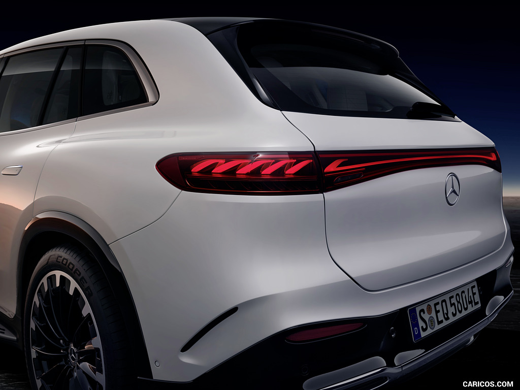 2023 Mercedes-Benz EQS SUV AMG Line (Color: Diamond White) - Tail Light