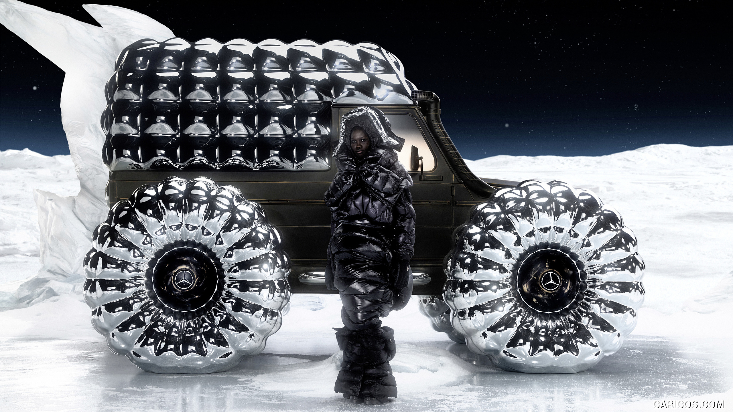 Мерседес коллаборация. Moncler x Mercedes-Benz 2023. Moncler Mercedes Benz. Project mondo g Мерседес. Гелик монклер.