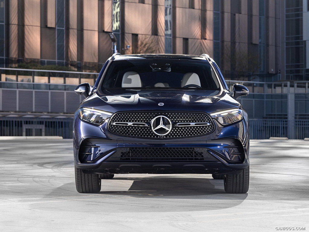 2023 Mercedes-Benz GLC 300 (US-Spec) - Front