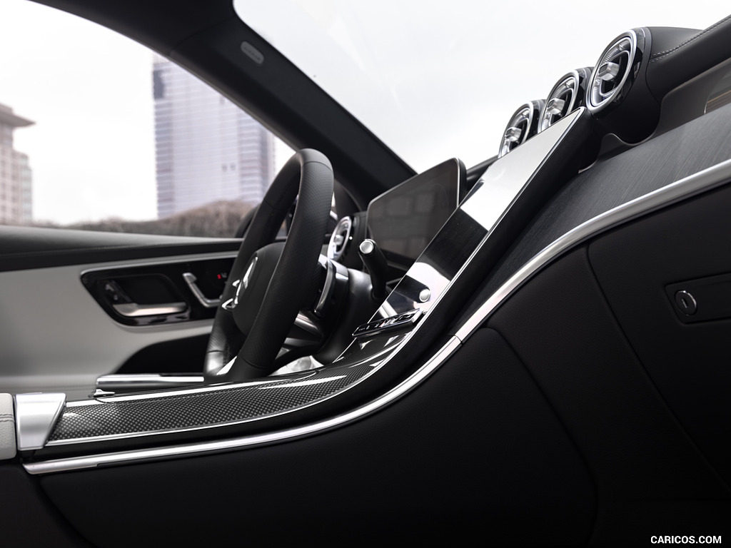 2023 Mercedes-Benz GLC 300 (US-Spec) - Interior, Detail