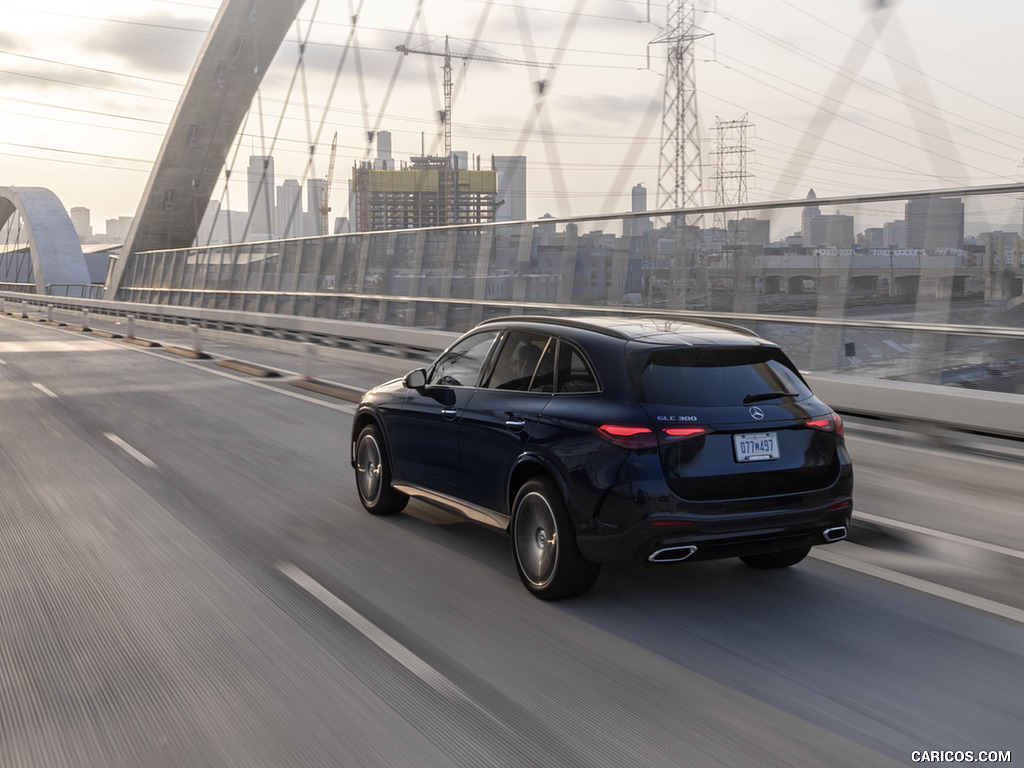 2023 Mercedes-Benz GLC 300 (US-Spec) - Rear Three-Quarter