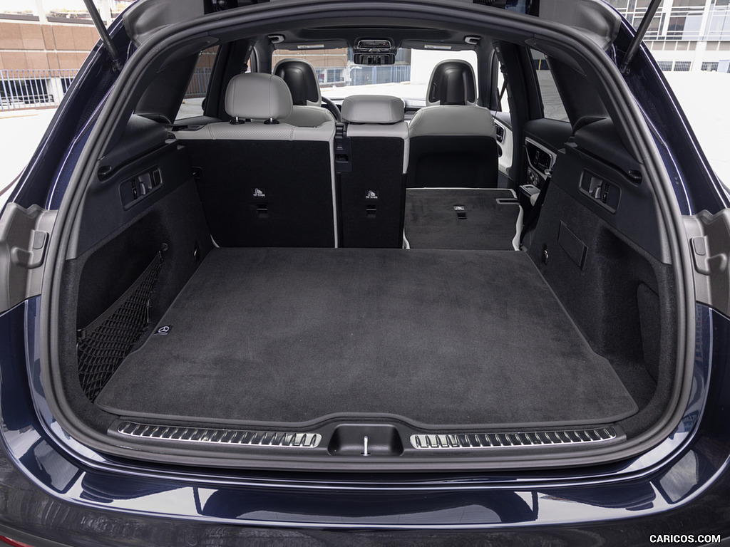 2023 Mercedes-Benz GLC 300 (US-Spec) - Trunk