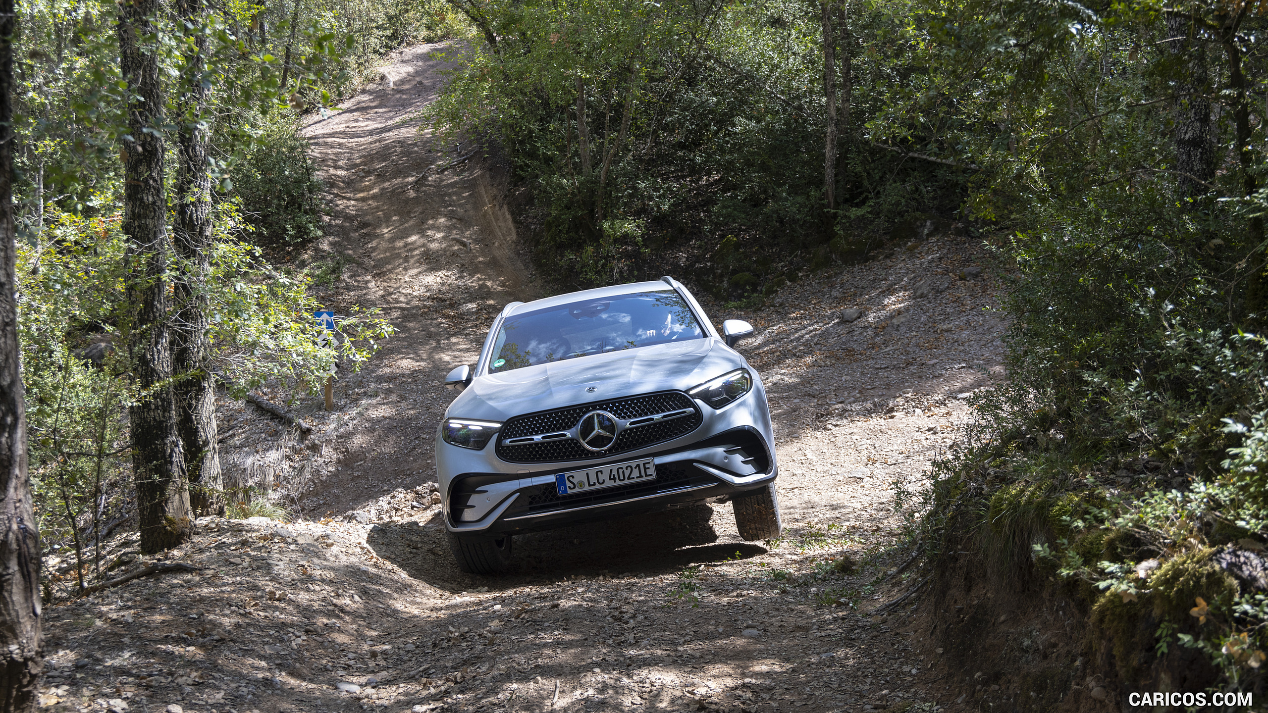 2023 Mercedes-Benz GLC 400 e Plug-In Hybrid 4MATIC AMG Line (Color: High-Tech Silver) - Off-Road, #212 of 227