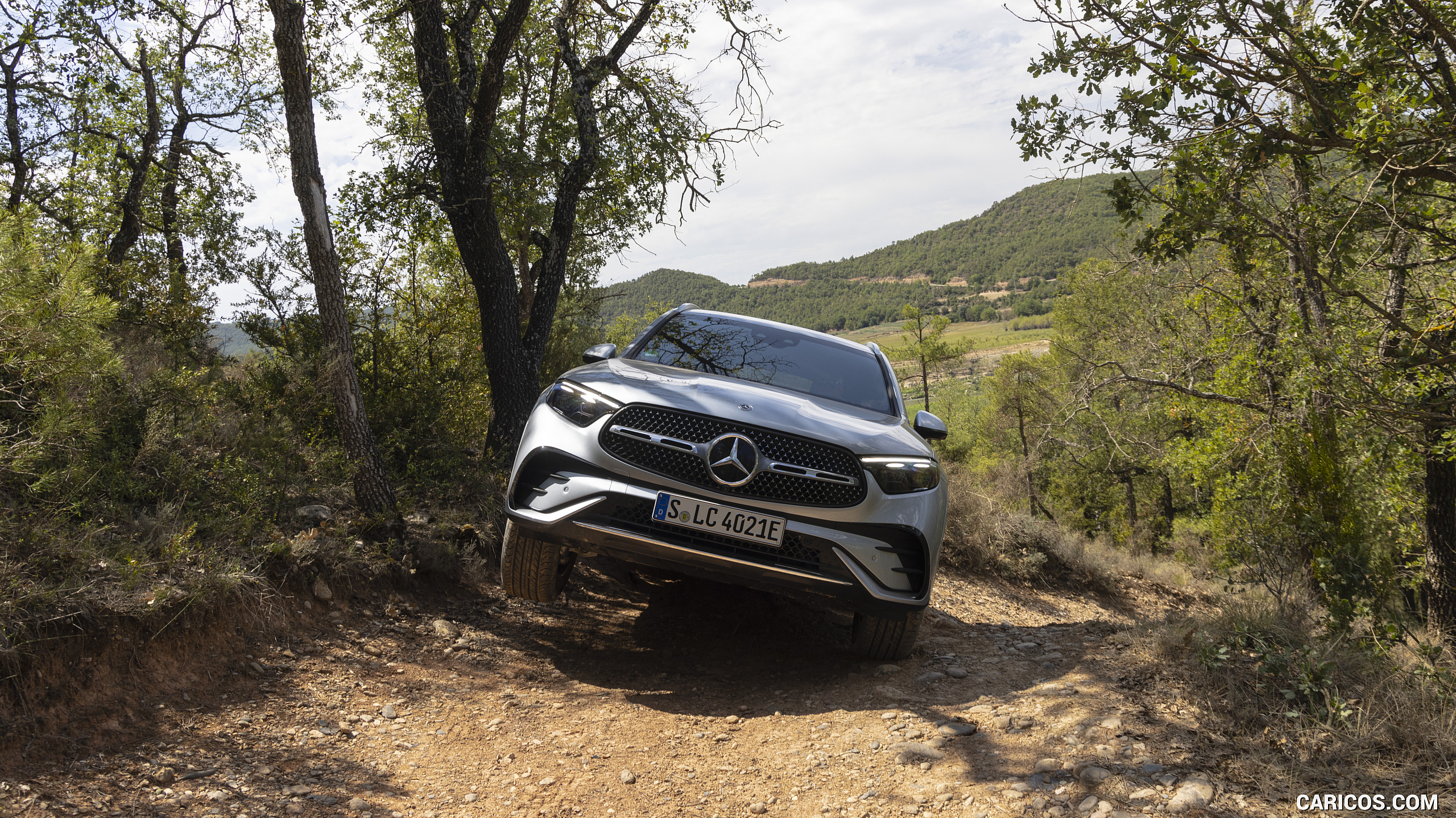 2023 Mercedes-Benz GLC 400 e Plug-In Hybrid 4MATIC AMG Line (Color: High-Tech Silver) - Off-Road, #220 of 227