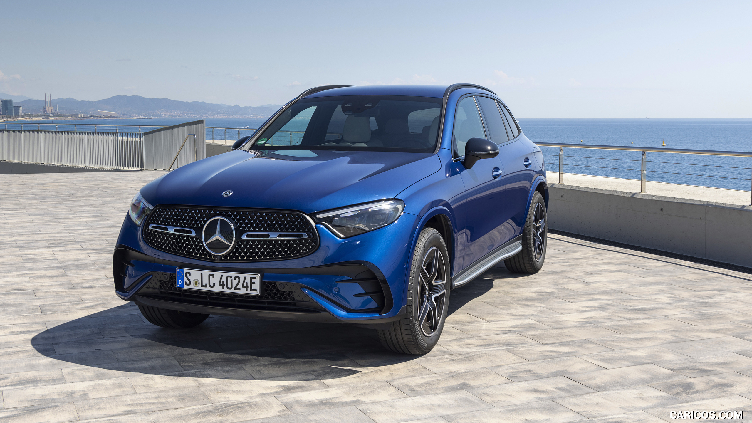 2023 Mercedes-Benz GLC 400 e Plug-In Hybrid 4MATIC AMG Line (Color: Spectral Blue - Front Three-Quarter, #175 of 227