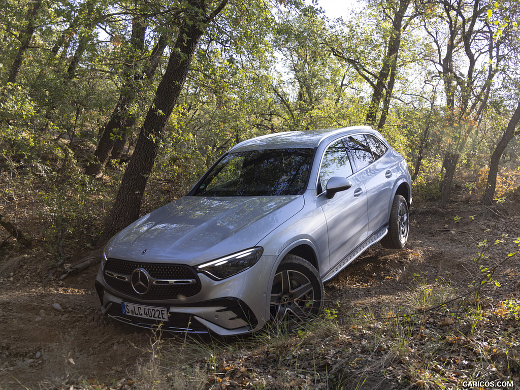 2023 Mercedes-Benz GLC 400 e Plug-In Hybrid 4MATIC AMG Line (Color: High-Tech Silver) - Off-Road