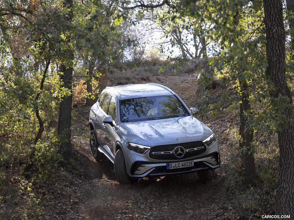 2023 Mercedes-Benz GLC 400 e Plug-In Hybrid 4MATIC AMG Line (Color: High-Tech Silver) - Off-Road