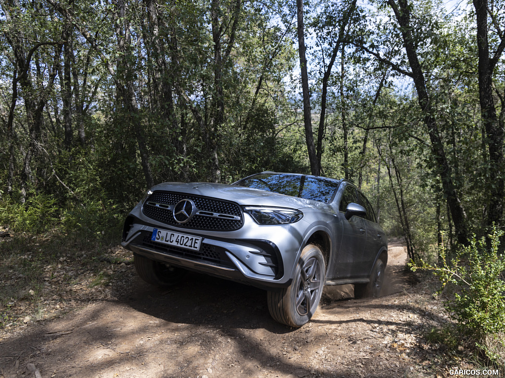 2023 Mercedes-Benz GLC 400 e Plug-In Hybrid 4MATIC AMG Line (Color: High-Tech Silver) - Off-Road