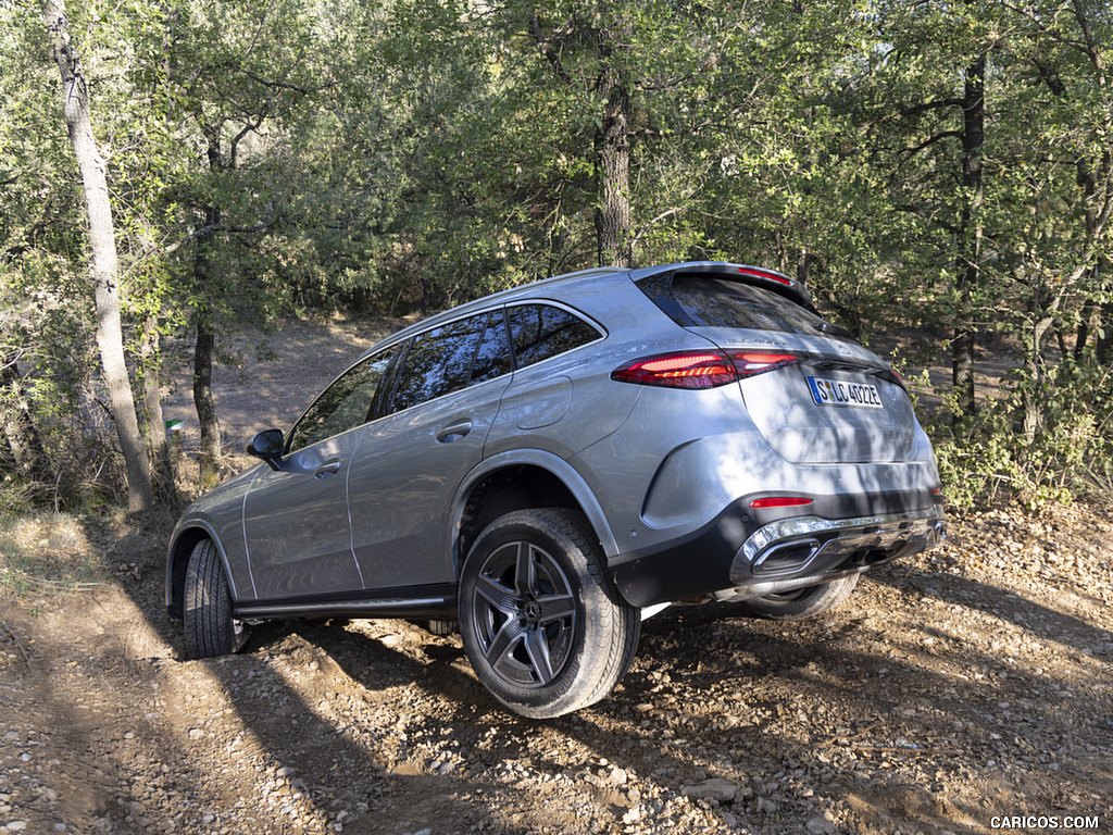 2023 Mercedes-Benz GLC 400 e Plug-In Hybrid 4MATIC AMG Line (Color: High-Tech Silver) - Off-Road