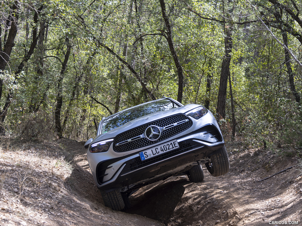 2023 Mercedes-Benz GLC 400 e Plug-In Hybrid 4MATIC AMG Line (Color: High-Tech Silver) - Off-Road