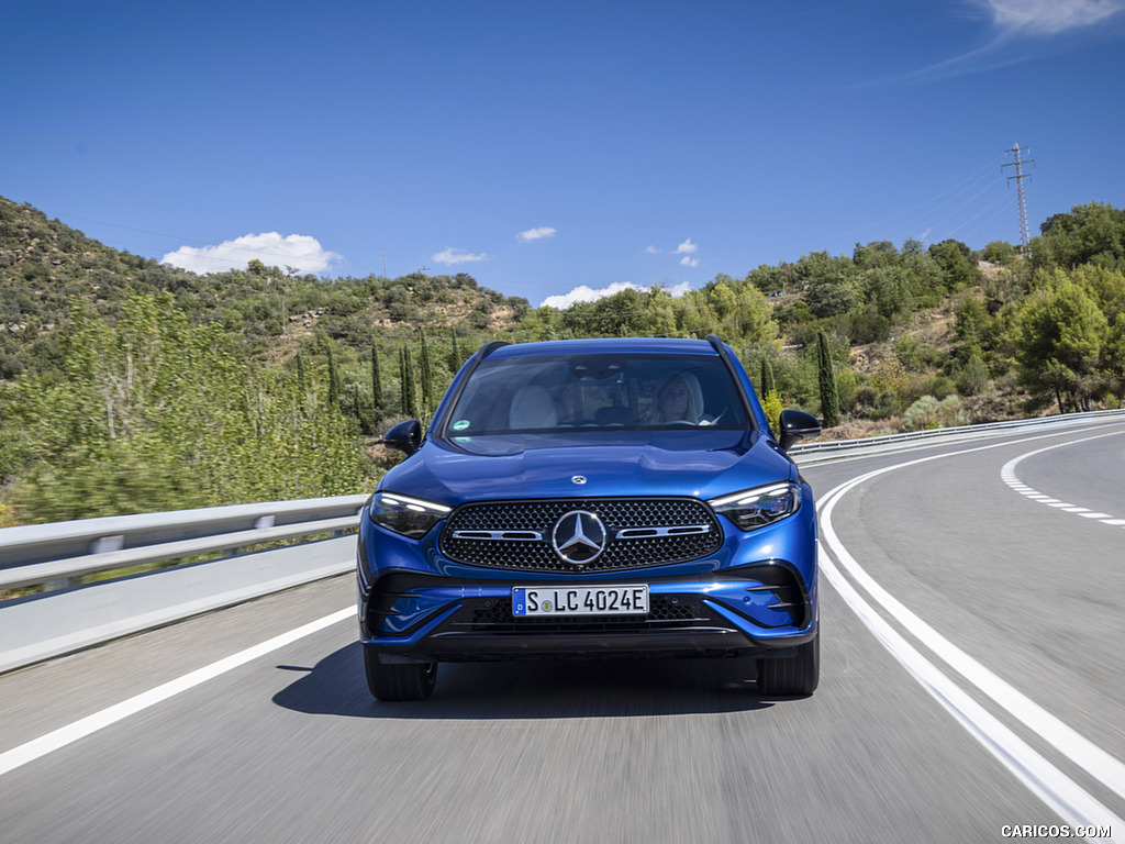 2023 Mercedes-Benz GLC 400 e Plug-In Hybrid 4MATIC AMG Line (Color: Spectral Blue - Front