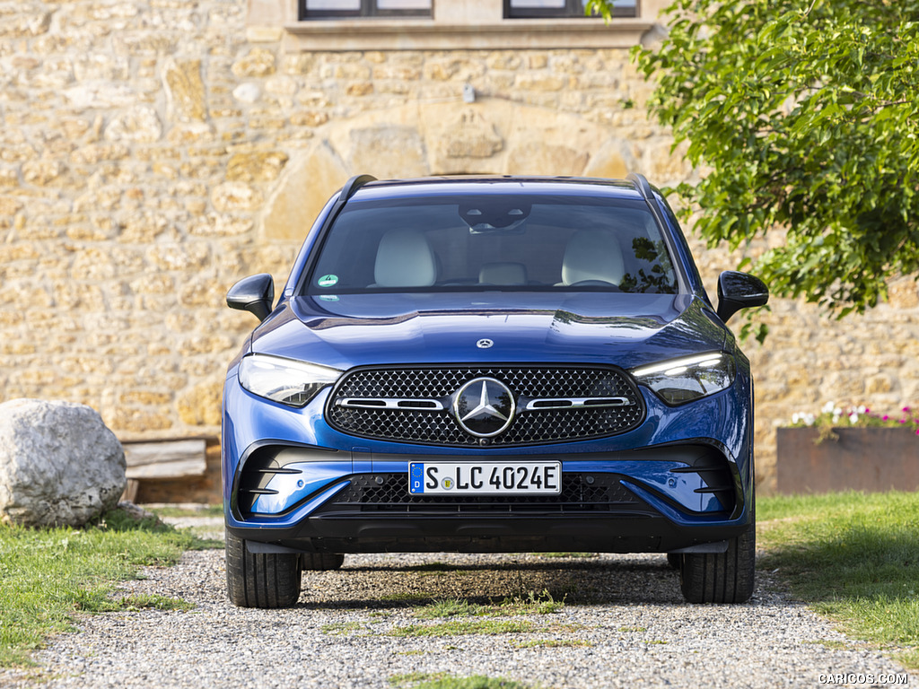 2023 Mercedes-Benz GLC 400 e Plug-In Hybrid 4MATIC AMG Line (Color: Spectral Blue - Front