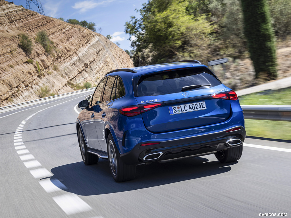 2023 Mercedes-Benz GLC 400 e Plug-In Hybrid 4MATIC AMG Line (Color: Spectral Blue - Rear Three-Quarter