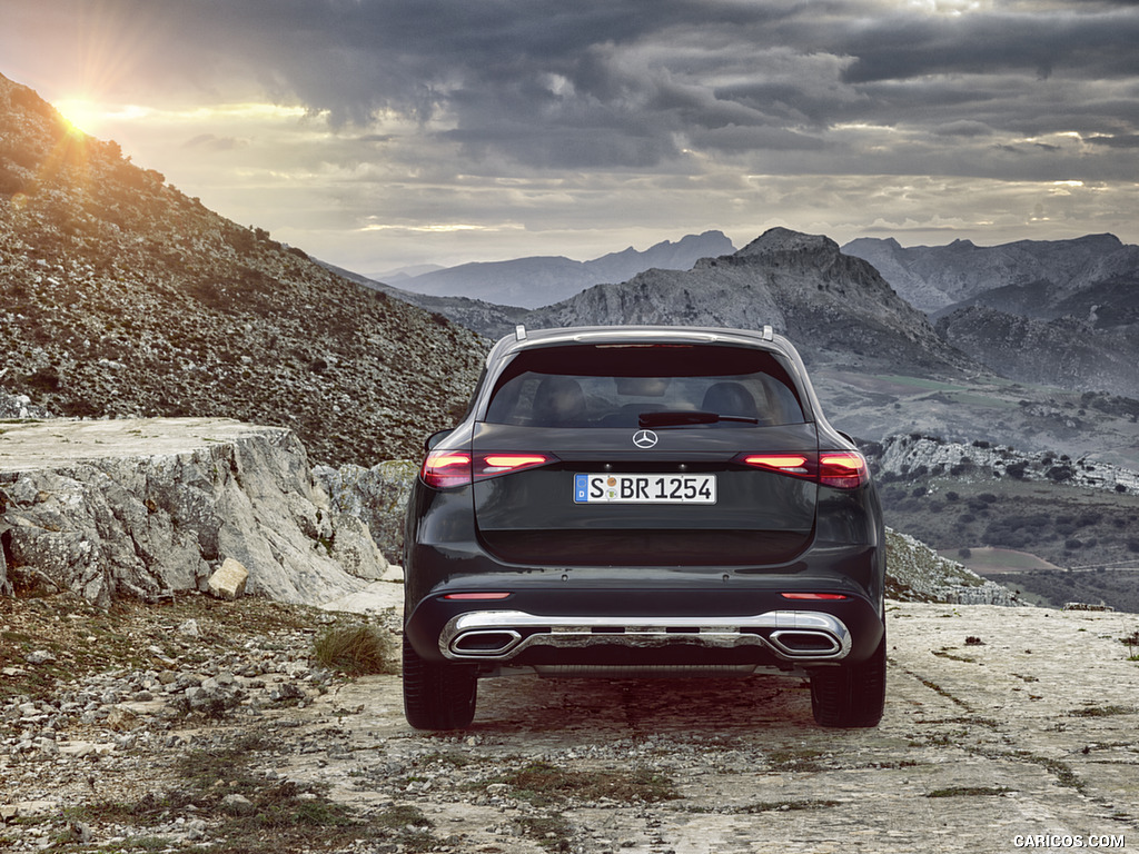 2023 Mercedes-Benz GLC AVANTGARDE (Color: Graphite Grey Metallic) - Rear