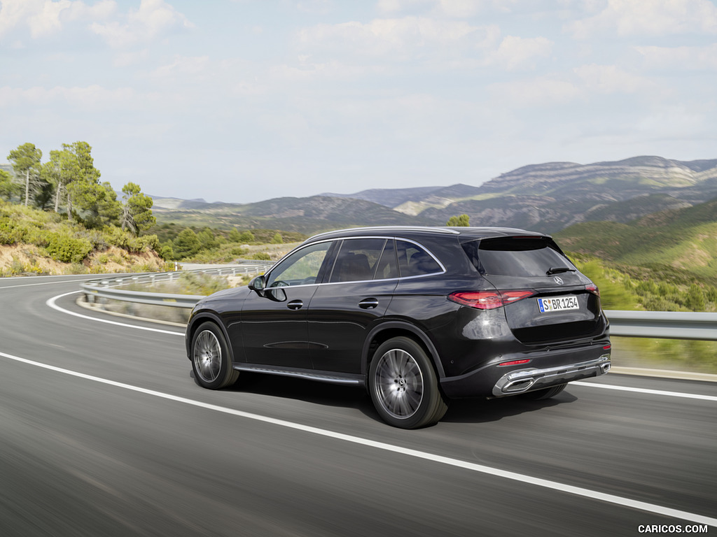 2023 Mercedes-Benz GLC AVANTGARDE (Color: Graphite Grey Metallic) - Rear Three-Quarter