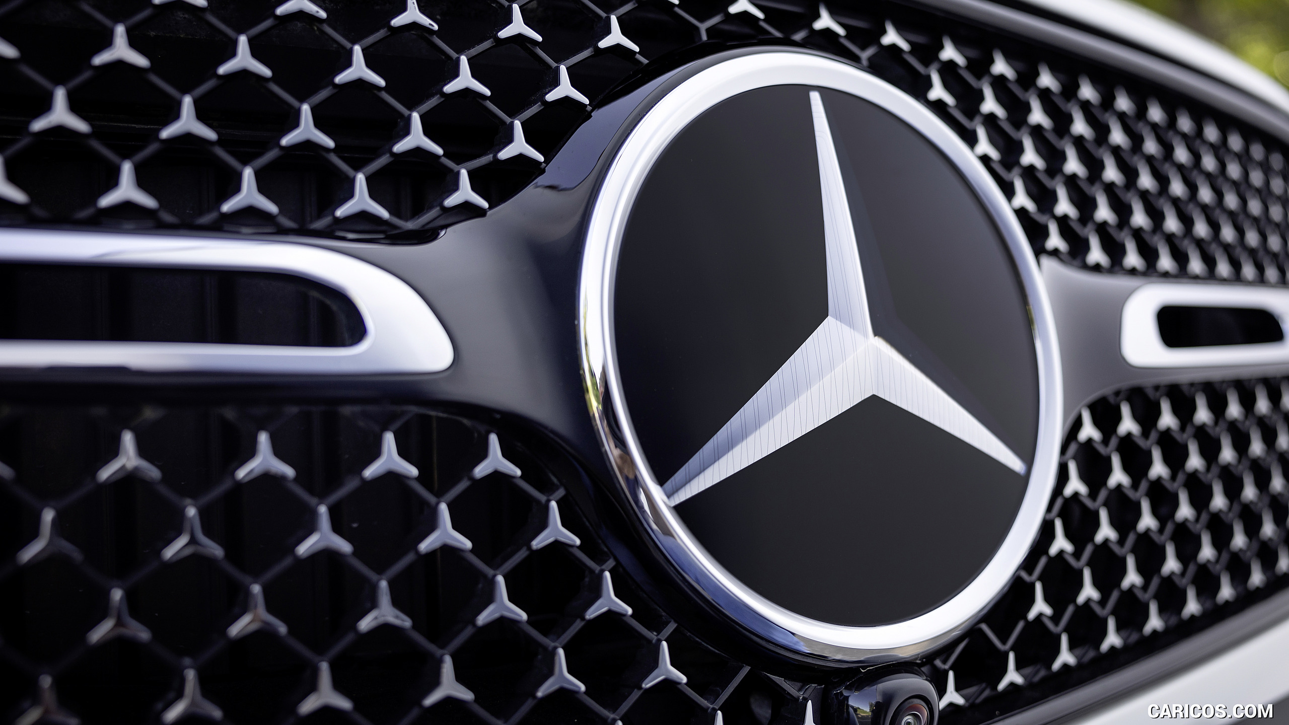 2023 Mercedes-Benz GLC Plug-in-Hybrid AMG Line MANUFAKTUR (Color: Diamond White Bright) - Badge, #50 of 227