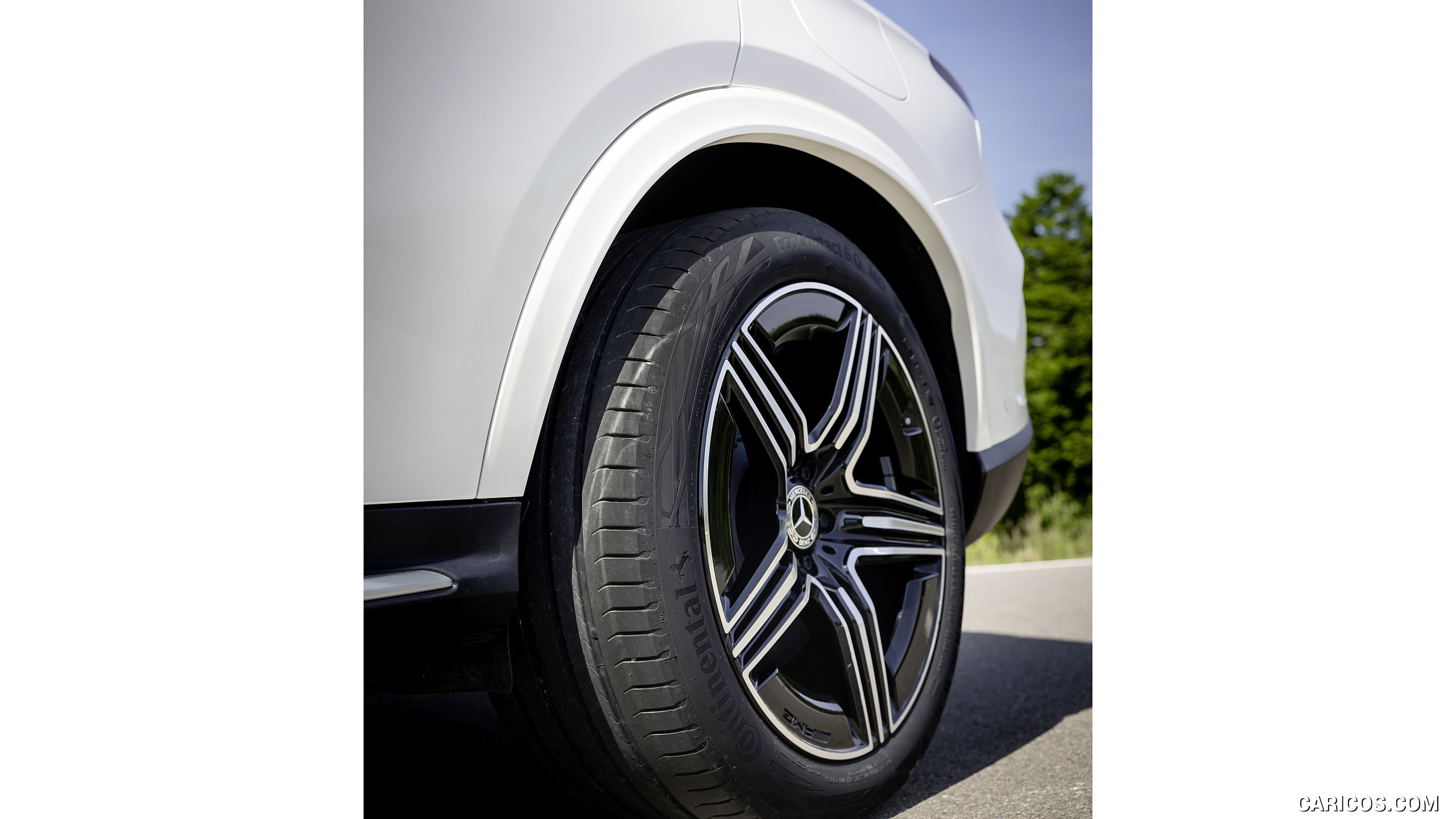 2023 Mercedes-Benz GLC Plug-in-Hybrid AMG Line MANUFAKTUR (Color: Diamond White Bright) - Wheel, #52 of 227