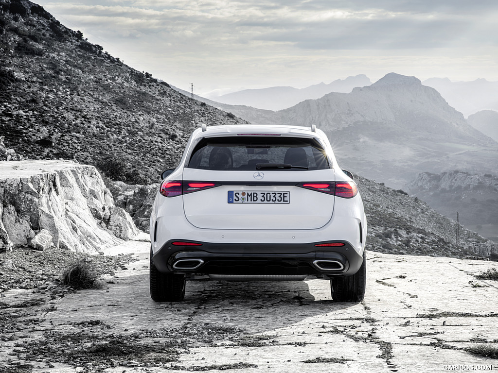 2023 Mercedes-Benz GLC Plug-in-Hybrid AMG Line MANUFAKTUR (Color: Diamond White Bright) - Rear