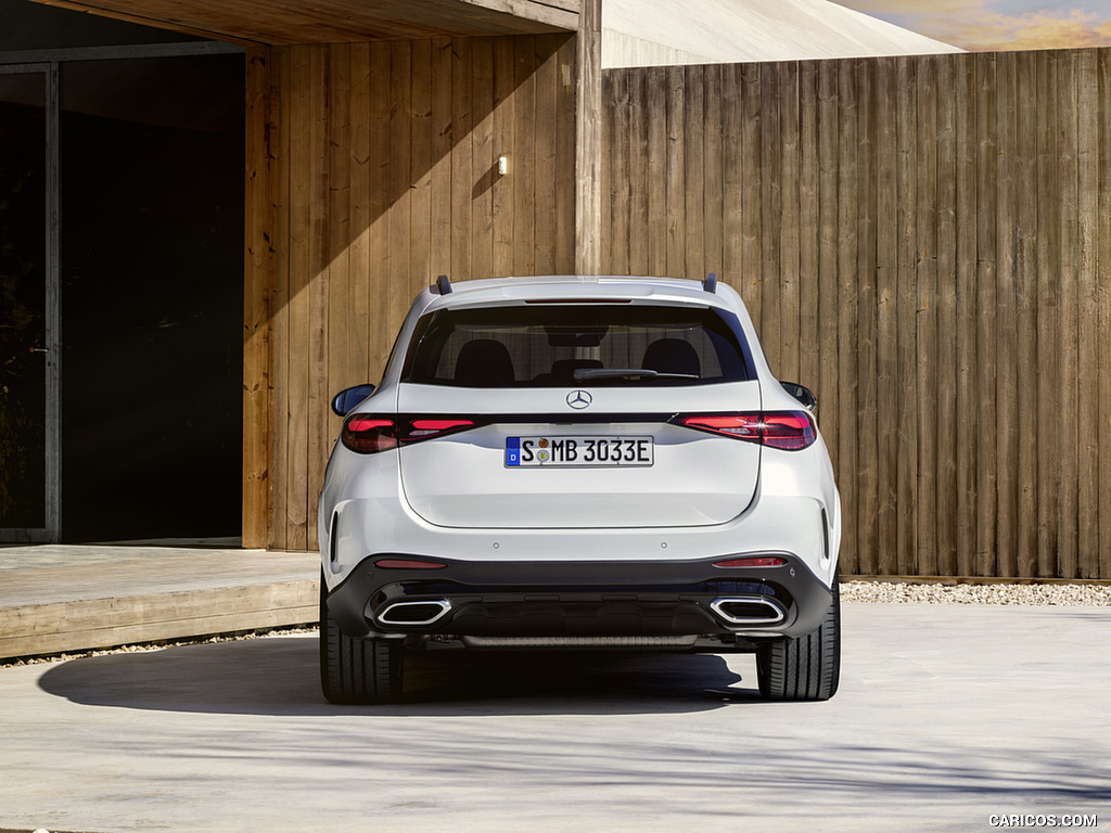 2023 Mercedes-Benz GLC Plug-in-Hybrid AMG Line MANUFAKTUR (Color: Diamond White Bright) - Rear