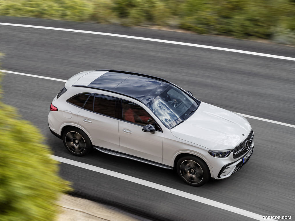 2023 Mercedes-Benz GLC Plug-in-Hybrid AMG Line MANUFAKTUR (Color: Diamond White Bright) - Top