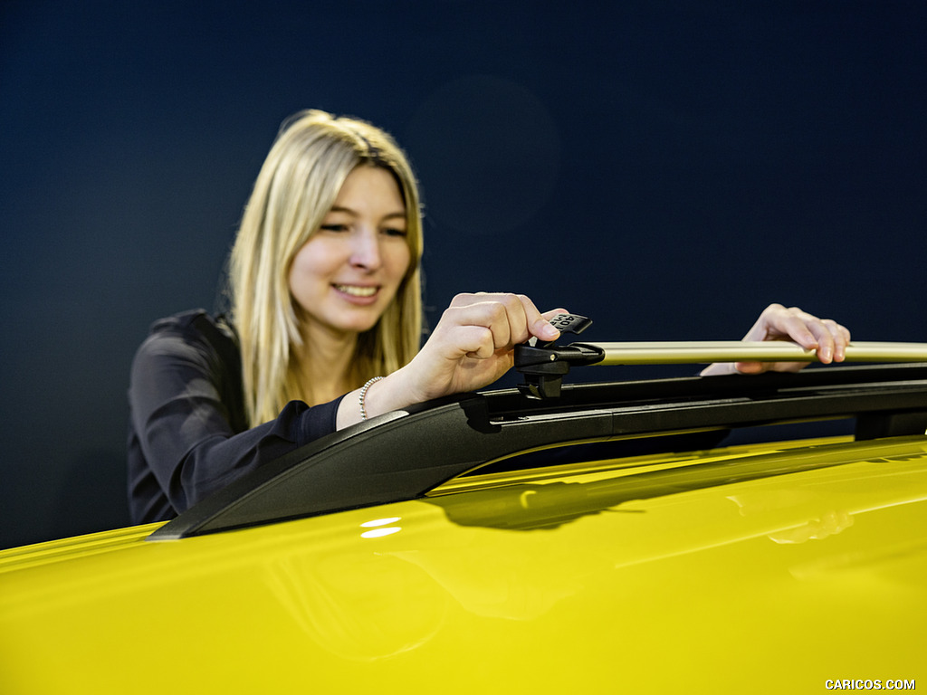 2023 Mercedes-Benz T-Class (Color: Limonite Yellow Metallic) - Detail