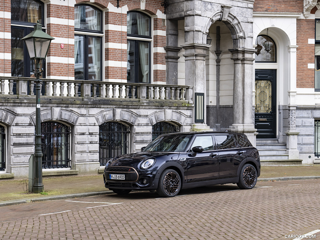 2023 Mini Clubman Final Edition - Front Three-Quarter