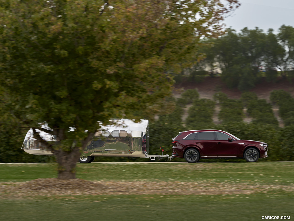 2024 Mazda CX-90 - Side