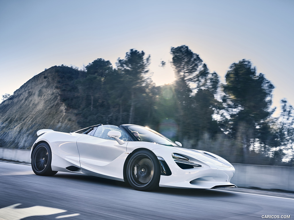 2024 McLaren 750S Spider - Front Three-Quarter