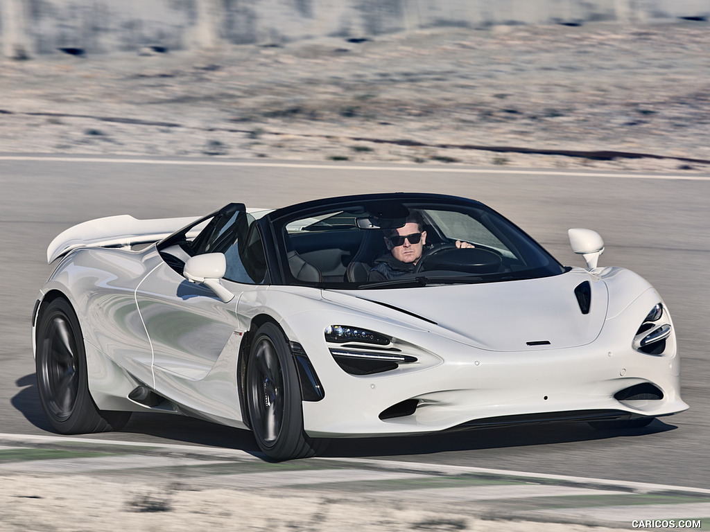 2024 McLaren 750S Spider - Front Three-Quarter