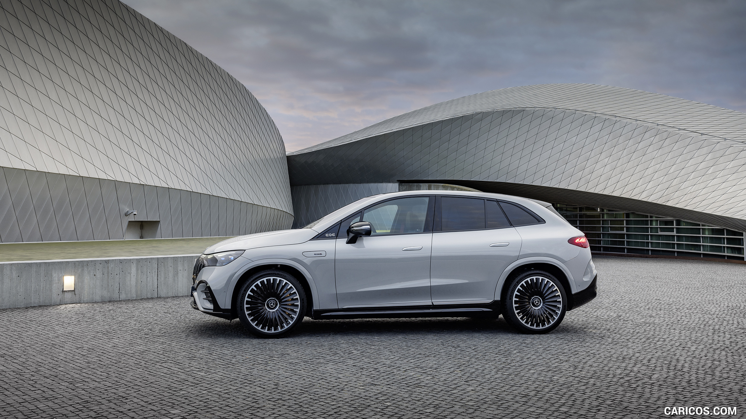 2024 MercedesAMG EQE 53 4MATIC+ SUV (Color MANUFAKTUR Alpine Grey