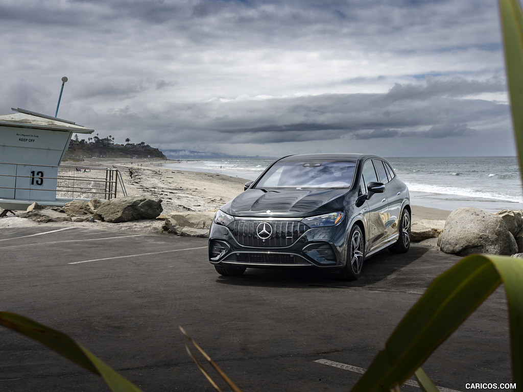 2024 Mercedes-AMG EQE SUV (US-Spec) - Front