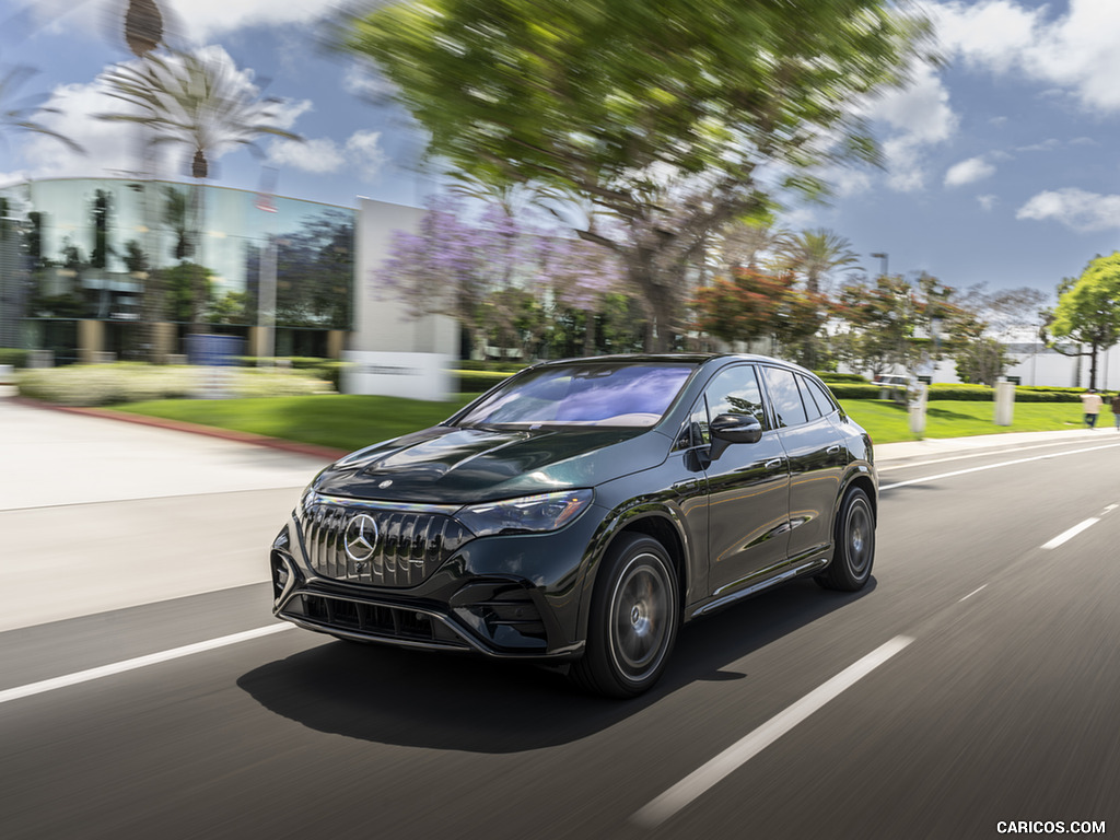 2024 Mercedes-AMG EQE SUV (US-Spec) - Front Three-Quarter