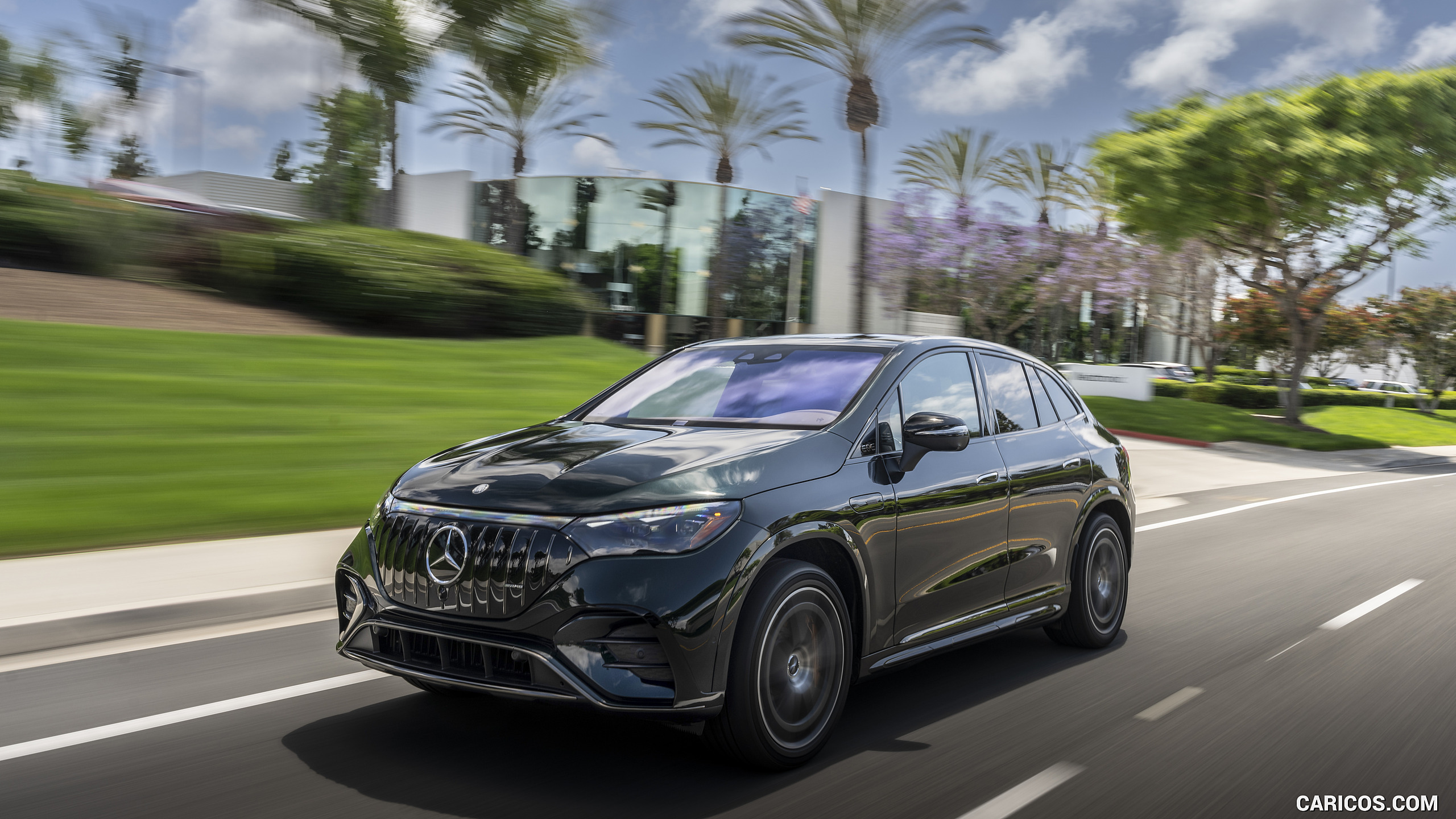 2024 Mercedes-AMG EQE SUV (US-Spec) - Front Three-Quarter | Caricos