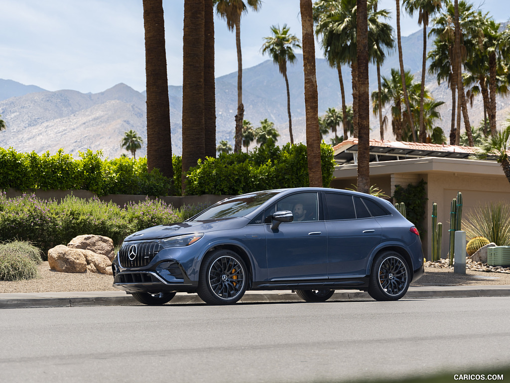 2024 Mercedes-AMG EQE SUV (US-Spec) - Front Three-Quarter