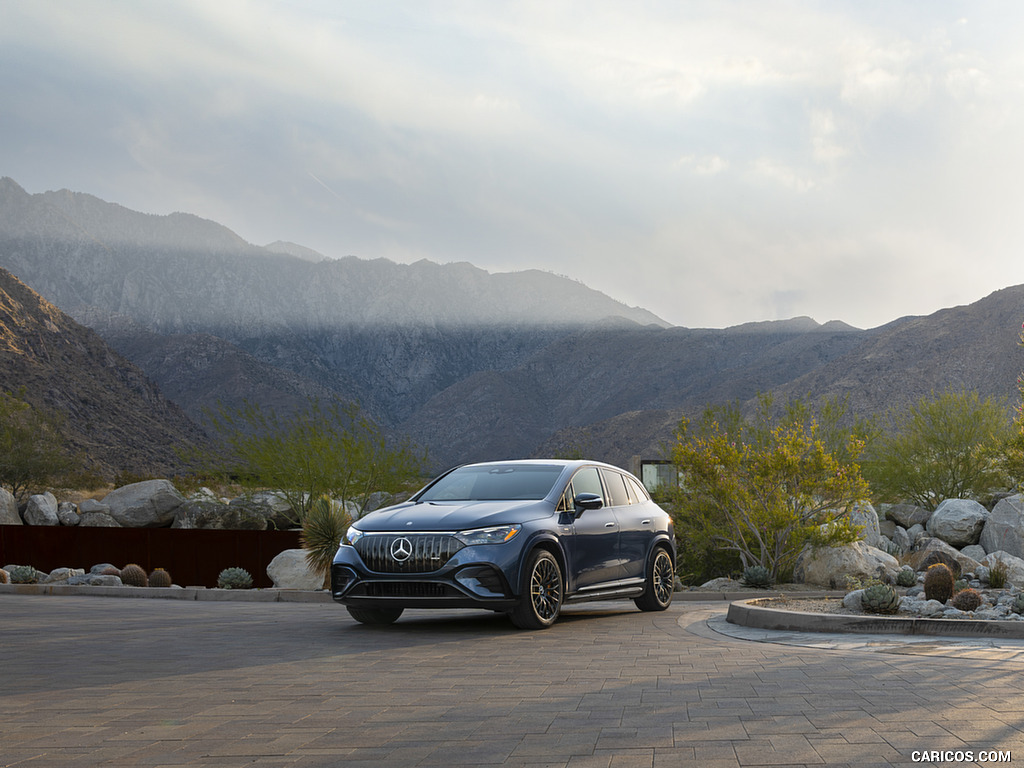 2024 Mercedes-AMG EQE SUV (US-Spec) - Front Three-Quarter