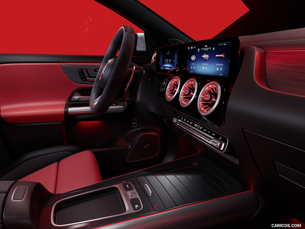 2024 Mercedes-AMG GLA 35 - Interior