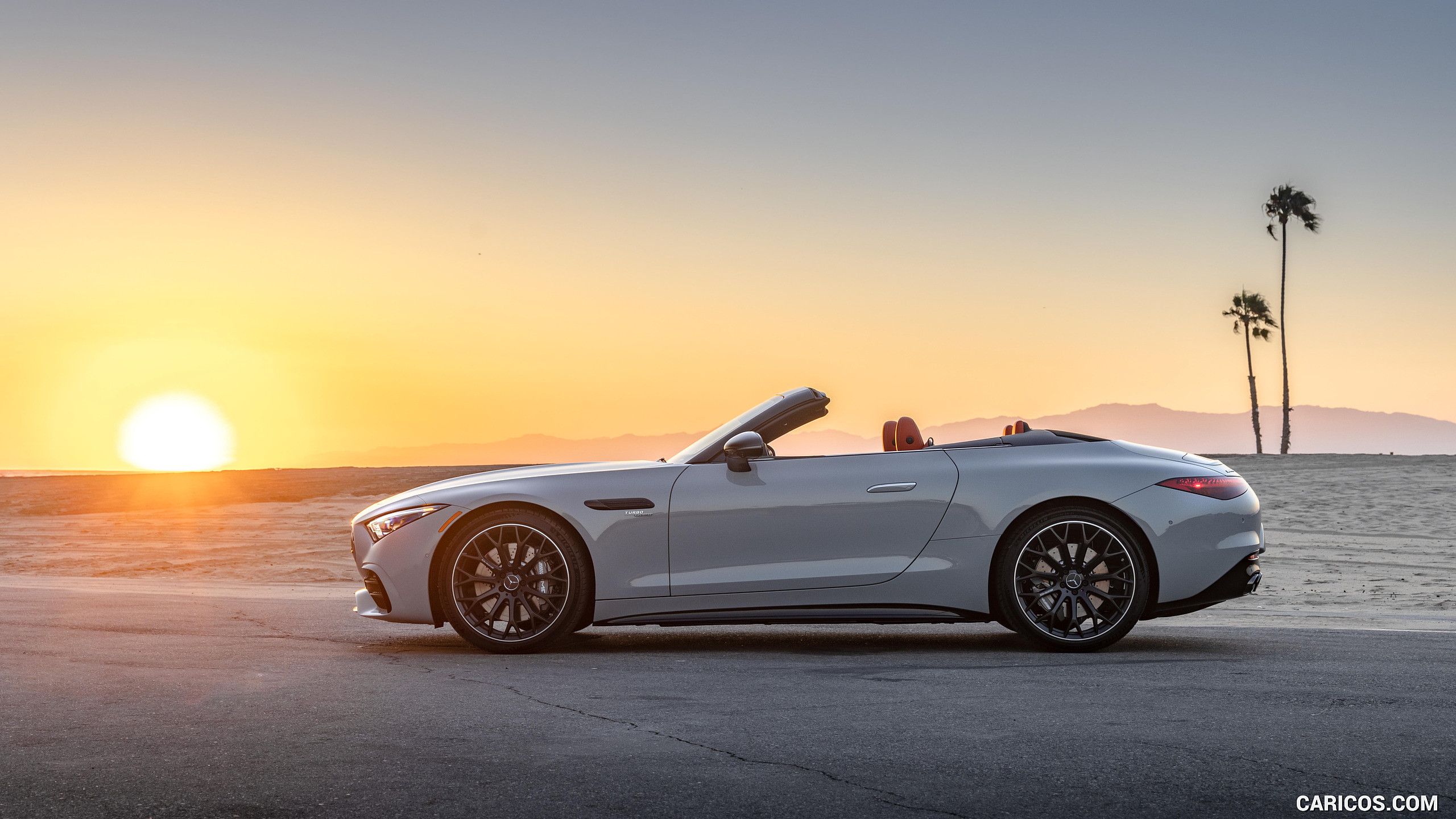 2024 Mercedes-AMG SL 43 (US-Spec) - Side, #11 of 43