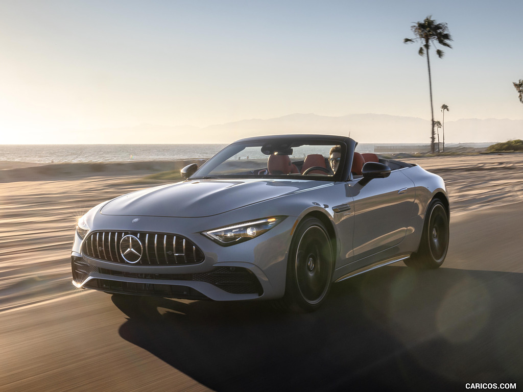 2024 Mercedes-AMG SL 43 (US-Spec) - Front Three-Quarter