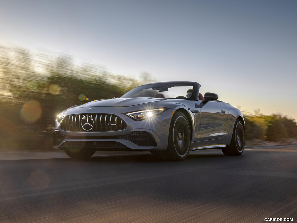 2024 Mercedes-AMG SL 43 (US-Spec) - Front Three-Quarter