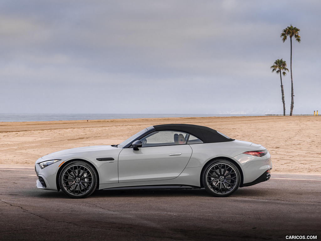 2024 Mercedes-AMG SL 43 (US-Spec) - Side