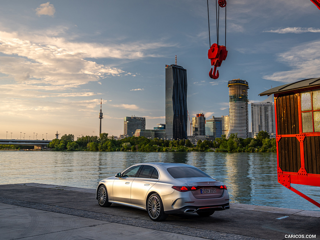 2024 Mercedes-Benz E 220 d 4MATIC (Color: High Tech Silver Metallic) - Rear Three-Quarter