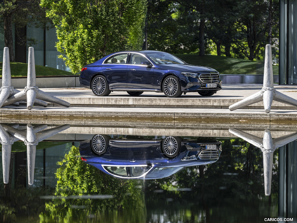 2024 Mercedes-Benz E 300 de (Color: Nautic Blue Metallic) - Front Three-Quarter