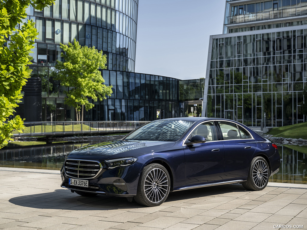 2024 Mercedes-Benz E 300 de (Color: Nautic Blue Metallic) - Front Three-Quarter