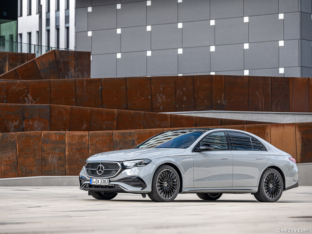 2024 Mercedes-Benz E 450 4MATIC (Color: Alpine Grey Solid) - Front Three-Quarter