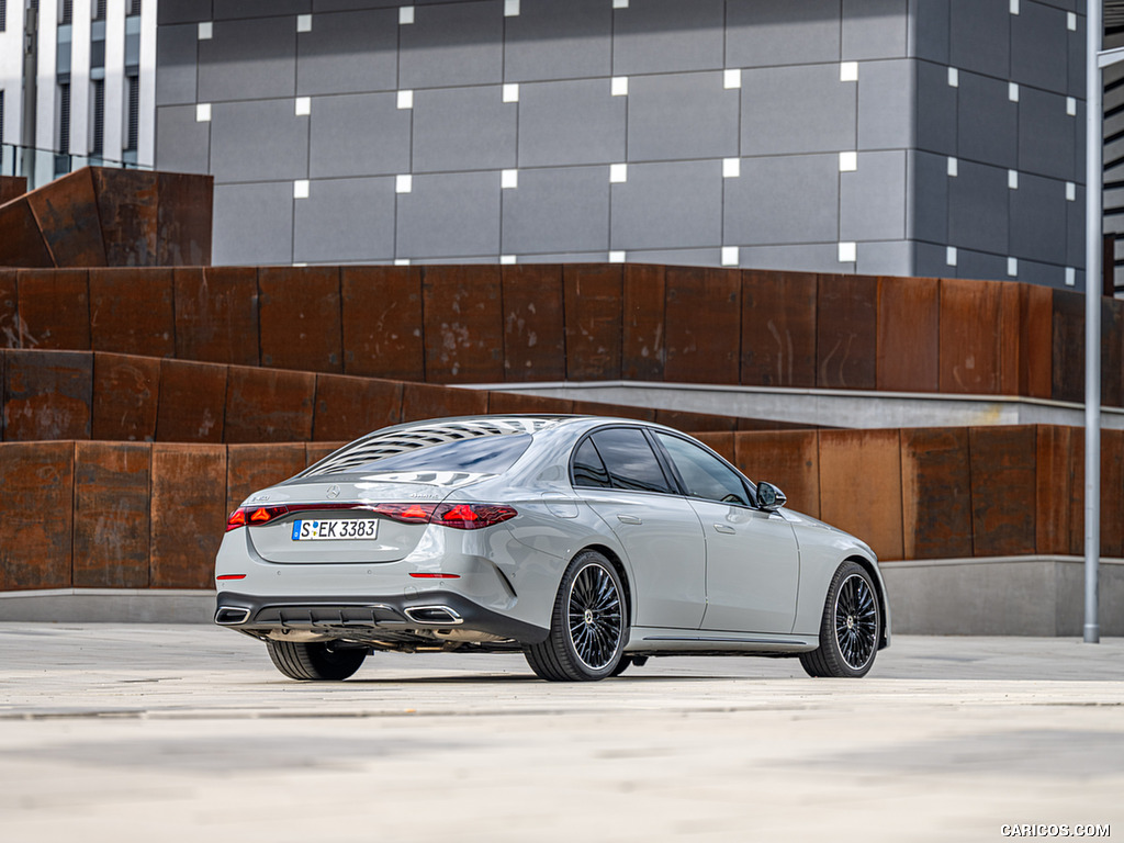 2024 Mercedes-Benz E 450 4MATIC (Color: Alpine Grey Solid) - Rear Three-Quarter