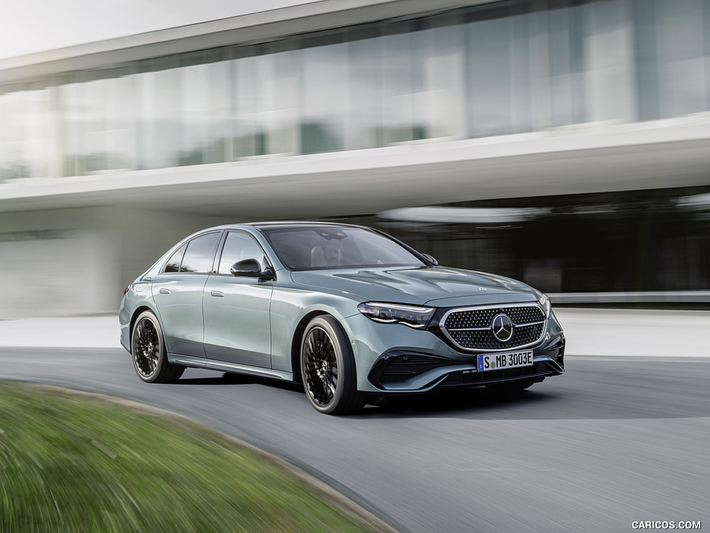 2024 Mercedes-Benz E-Class Plug-In Hybrid AMG Line Color: (Verde Silver) - Front Three-Quarter