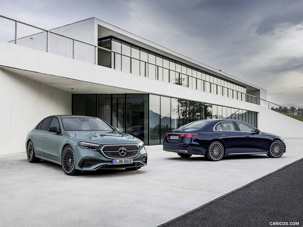 2024 Mercedes-Benz E-Class Plug-In Hybrid AMG Line Color: (Verde Silver)